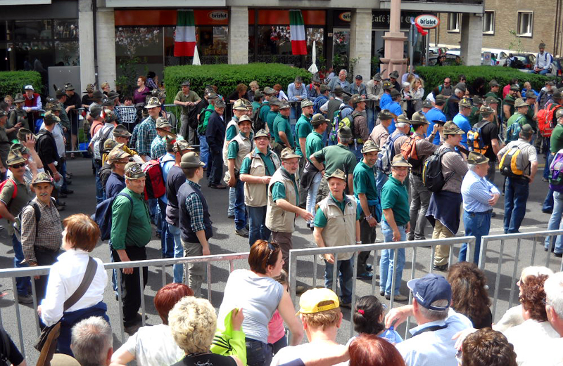 Adunata Bolzano 2012 ba